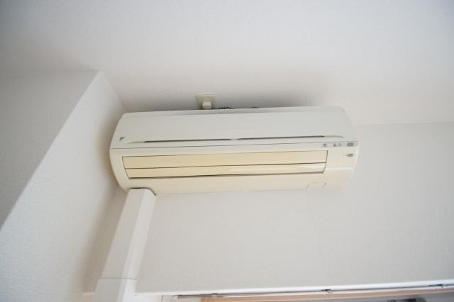 エアコン完備で年中快適に過ごせます