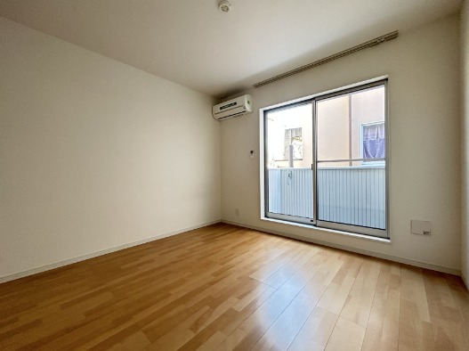 明るいリビングです。