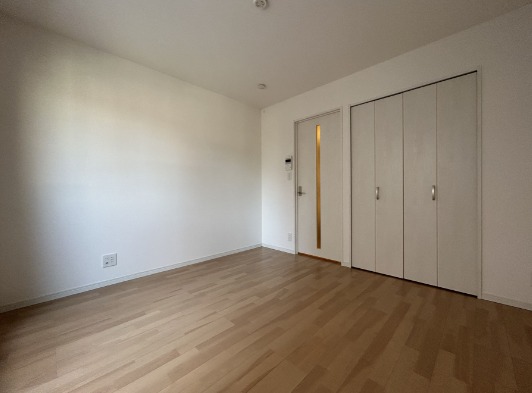 別角度から見たリビングです。