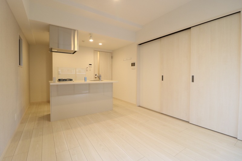 家具の配置がしやすいリビングですね