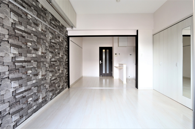 こちらは寝室にいかがでしょうか？？