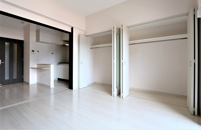 お洋服が多い方でも楽々収納できます