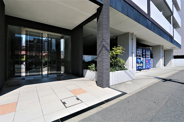 おしゃれな外観ですね