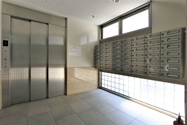 集合ポスト付きエントランスです