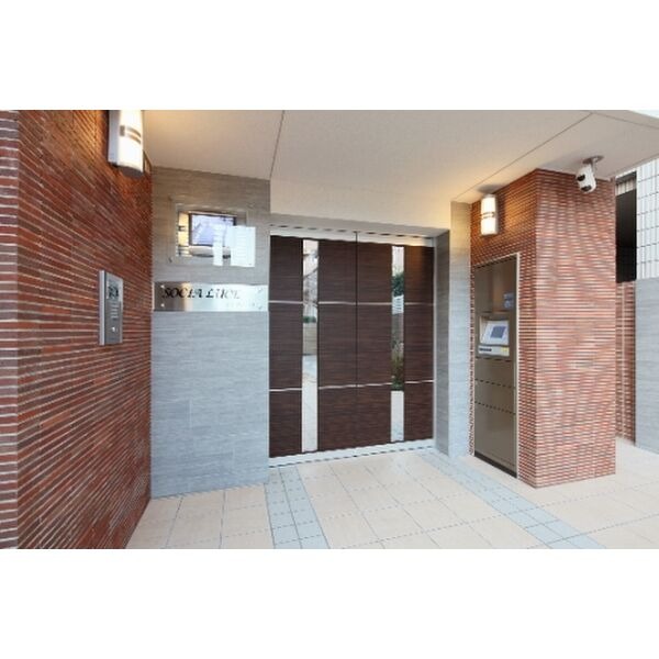 女性の方も安心のオートロック付き