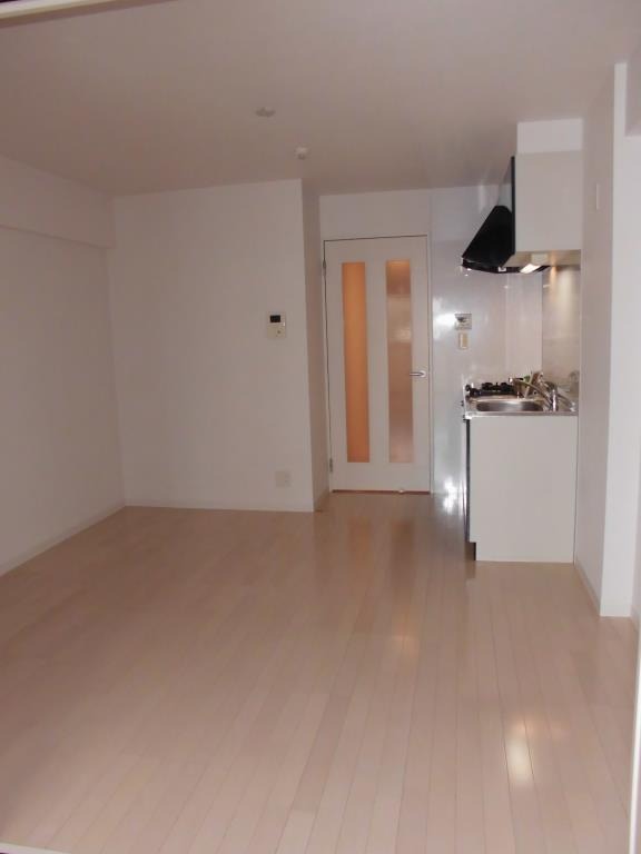 白基調の綺麗なリビングです