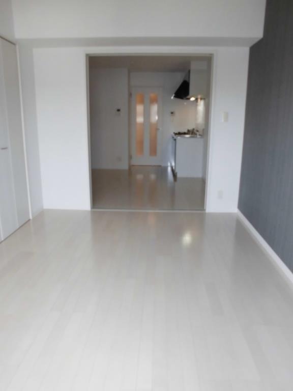 こちらは寝室にぴったりの洋室です