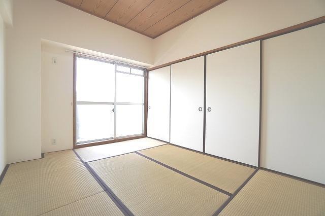 畳のにおいで落ち着きます。