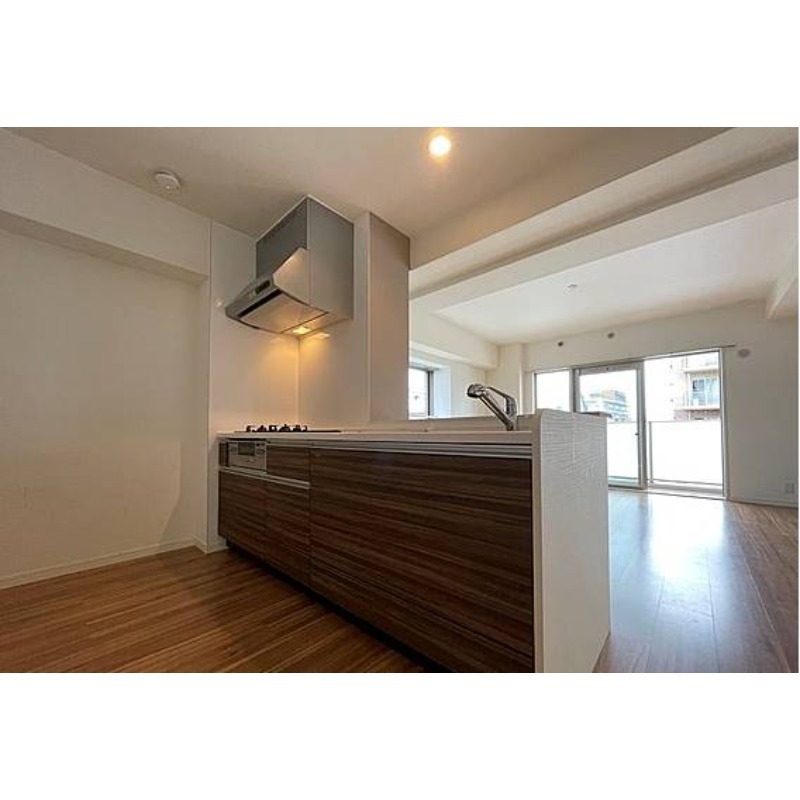 きれいなキッチンで料理がはかどりそうですね