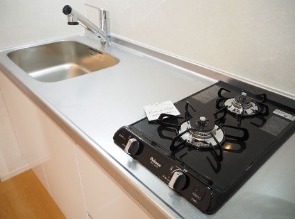 作業スペースが広めのキッチンです