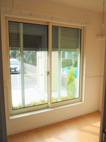 防犯シャッター付きですので防犯面もより安心