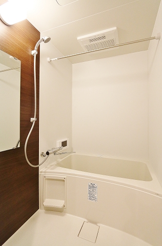 清潔感のある浴室です