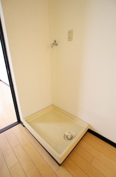 洗濯機は室内に置くことができます。