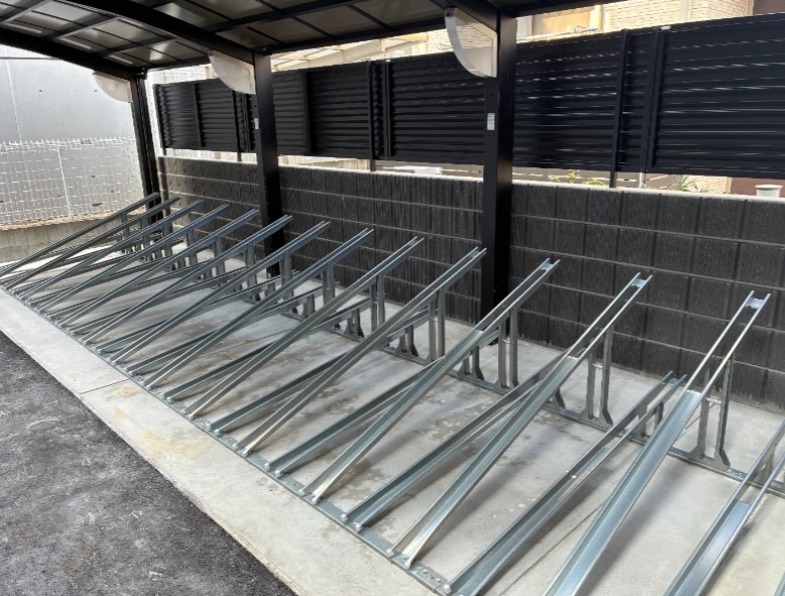 屋根付きの駐輪場です。