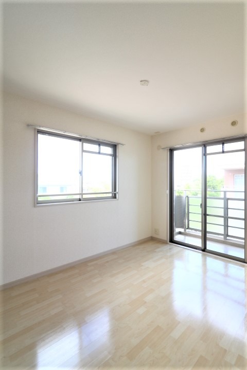 2面採光で明るいですね