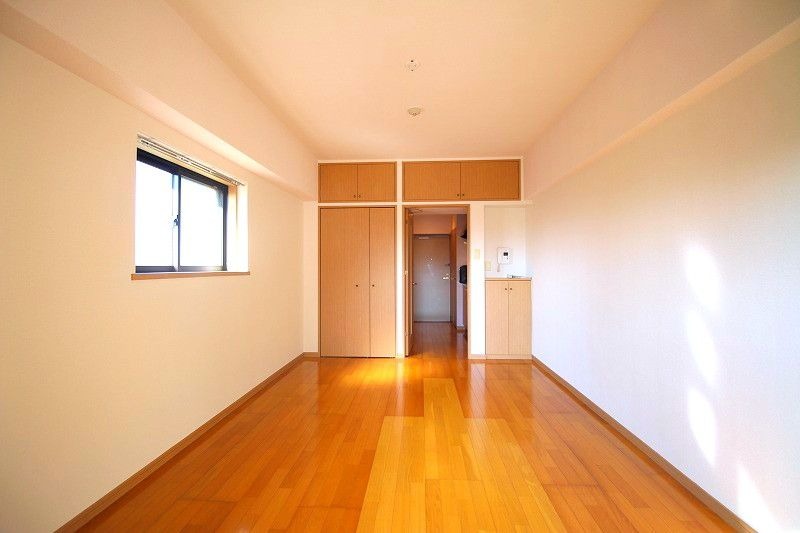 明るいお部屋です