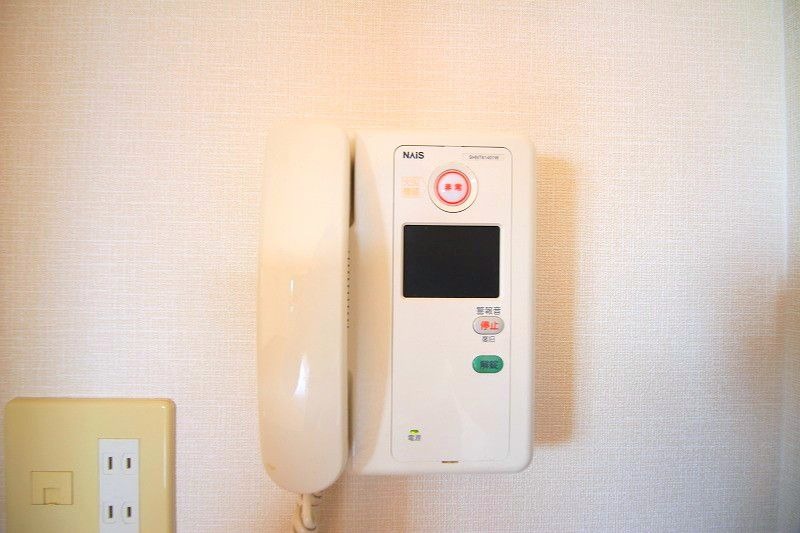 モニター付インターホンで安心です