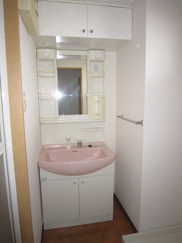 お出かけ前の身支度はこちらでバッチリです