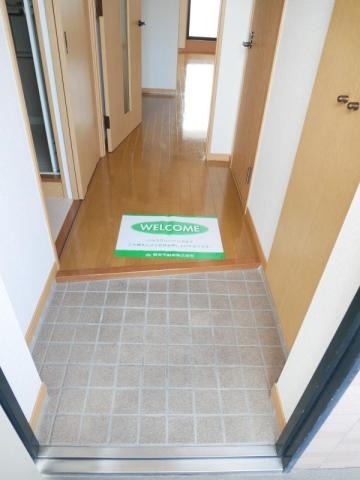 玄関も十分な広さです