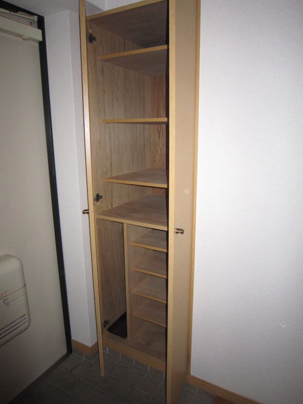 玄関収納も充実しています