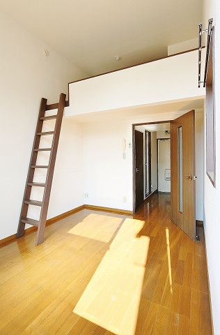 もう一部屋ほしかった方にオススメのロフト付物件