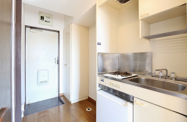 冷蔵庫付のキッチンです