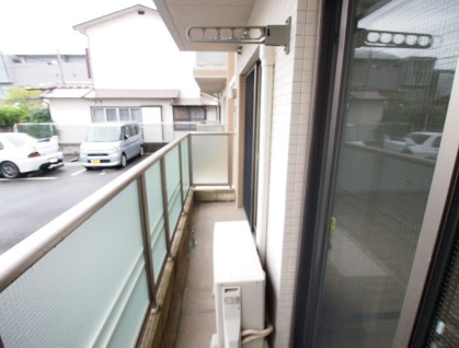 天気のいい日はこちらで洗濯物を干せます