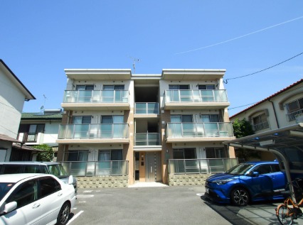 敷地内駐車場空いています