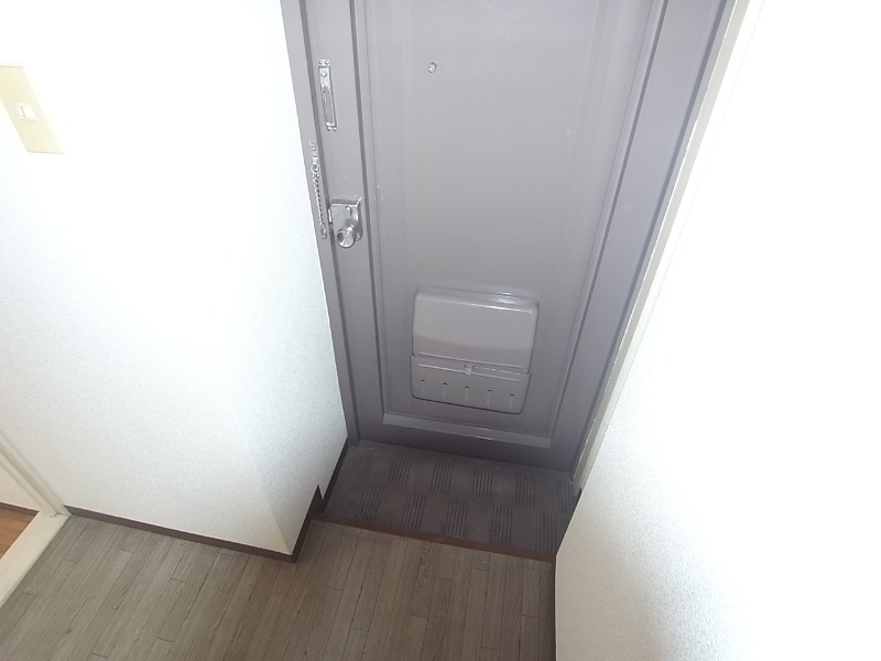 玄関はこんな感じです