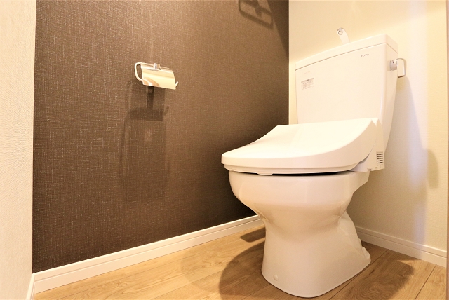 ウォシュレット完備