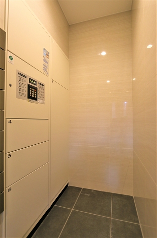 忙しい方に味方の宅配ボックス