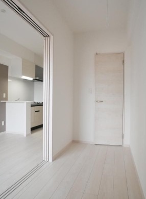 こちら寝室にいかがでしょうか。