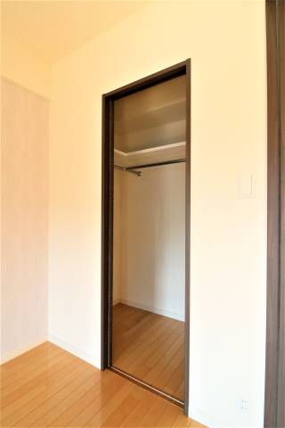 クローゼットも大きめです。