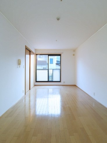 明るく広々としたリビングです。