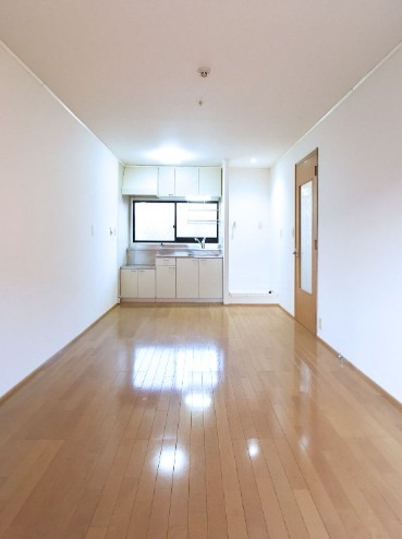 別角度から見たリビングです。