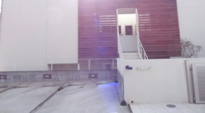 綺麗なエントランスですね