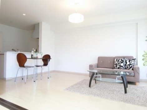 広々リビングでゆったりくつろげます