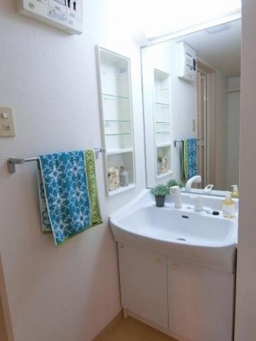 お出かけ前の身支度はこちらでバッチリです