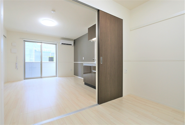 こちらは寝室にどうぞ