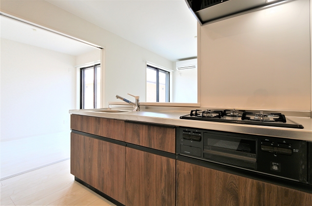 作業スペースもあり料理がはかどるキッチンです