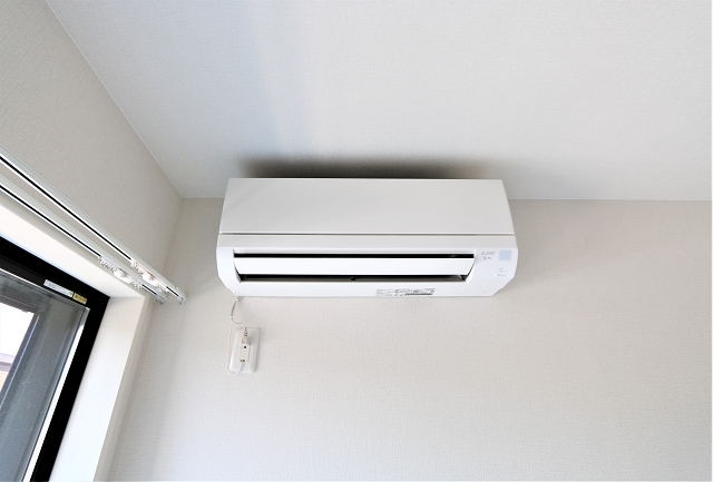 エアコン付きで一年中快適に過ごせます