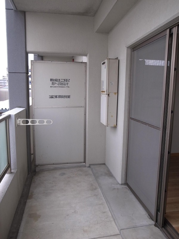 広いバルコニーで洗濯物ばっちり