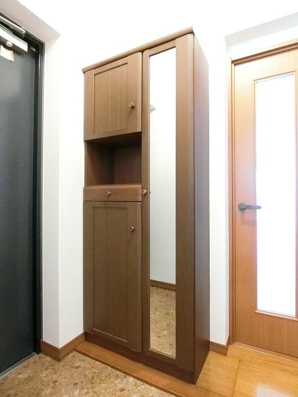 鏡付きは嬉しいポイント