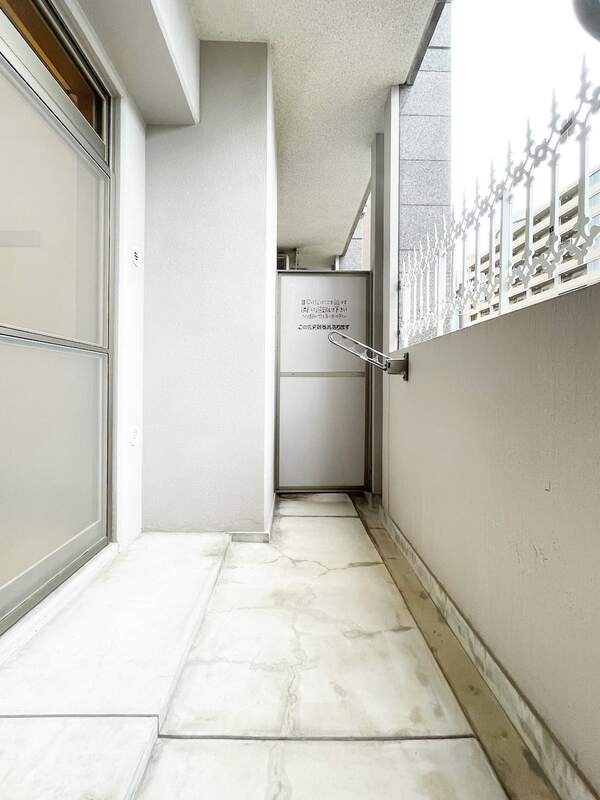 天気のいい日はこちらで洗濯物を干せます