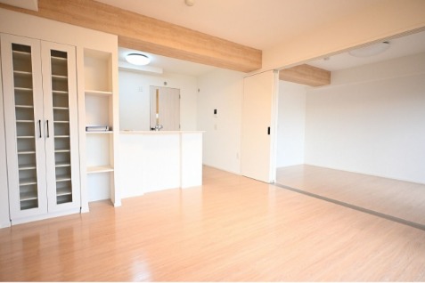 広々リビングでゆっくりくつろげます