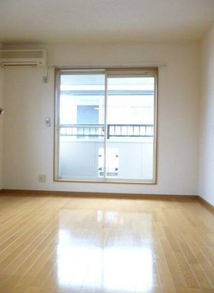 広々洋室でゆっくりお過ごしください