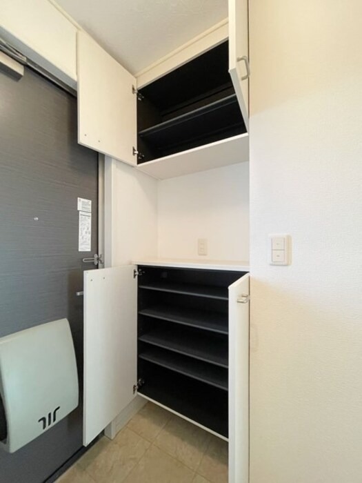 玄関収納もばっちりです