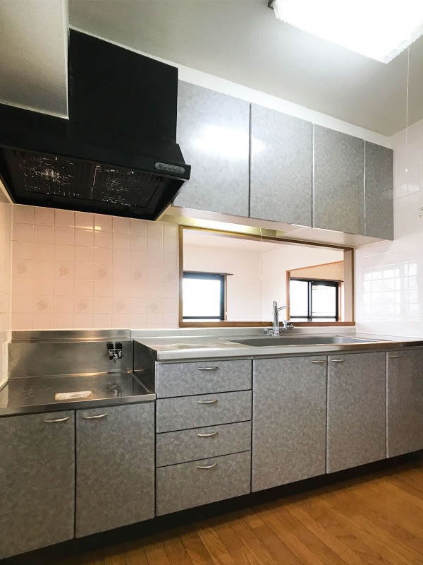 広々としたキッチンでお料理が広がりますね