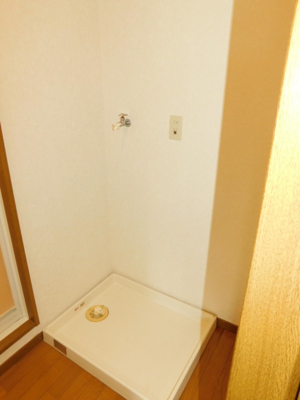 広々とした洗面所でお着替えも楽々