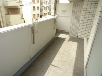 洗濯物はこちらでどうぞ。